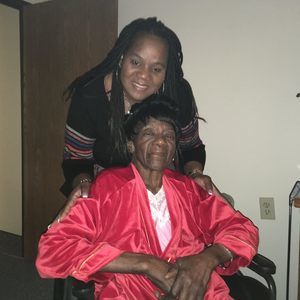 Meet your Posher, Ora